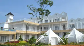 Chevilly Resort & Camp - Image 4