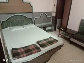Hotel Dolphin - Image 1