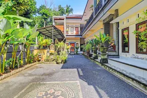 OYO 92438 Nugraha Stay Near Sangeh Monkey Forest - Image 2