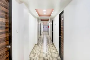 Super Hotel O Dindoli Surat - Image 3