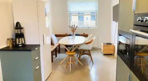 Villa med private værelser delt badeværelse/køkken, viby sj. - Image 2