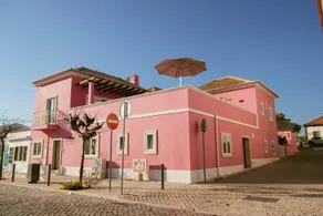 Casa Viana - Guesthouse - Image 5