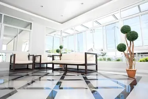 BBG Seaside Luxurious Service Apartment - Image 3