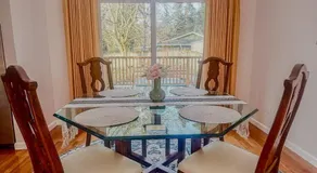 Charming 3-Bedroom House in Lake Forest Park - Image 5