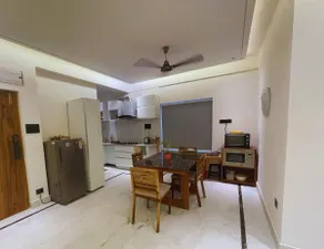 3BHK+Terrace+Car Park+Elevator+centrally located - Image 3