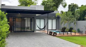 Casa em Foz do Iguaçu com piscina, churrasqueira e ar-condicionado em todos os cômodos - Image 4