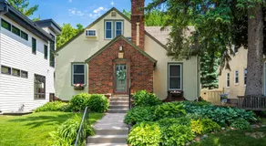 Minnestay * Edina Escape ★ 50 & France Ave ★ Indhegnet gård ★ Tæt på Edina i Mpls - Image 2