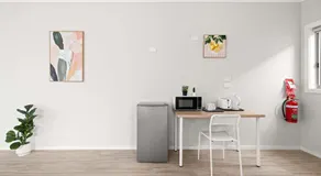 Detached Quadruple Studio Room with Simple Kitchenette near Top Ryde city - Image 2