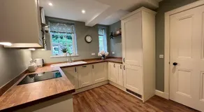 Quaint self contained cottage near Edinburgh. - Image 3