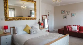 Ashburton Court Guest House - Image 2