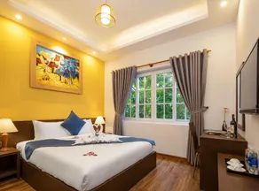 TRIPLE Riverside Villa Hotel HoiAn - Image 2