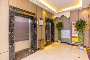 Manhattan Light Hotel - Image 4