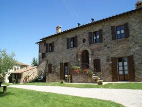 Ferienhaus in Montone mit Pool & Terrasse - Image 4