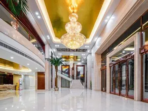 Oriental Host Hotel - Image 4