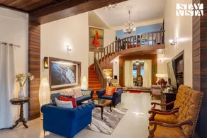 StayVista's Grace & Light - 4BHK Villa with Home Theatre & Bathtub - Image 3
