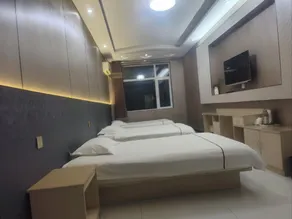 Jin Chaofu Hotel - Image 5