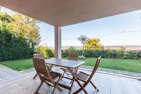 Villa with Private Pool and Garden in Kartepe 5 BR - Image 4