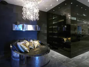 YOOMA Urban Lodge - Image 2