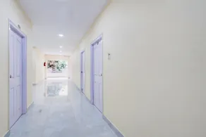 Hotel O V Guest Inn - Image 5
