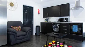 Snuggle Cove Apartments- Walton Road - Image 3