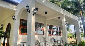 Rain Tree Cafe & Homestay - Image 4