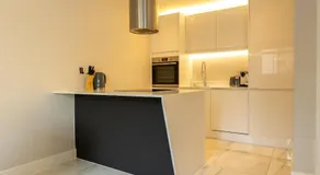 Superior Apartment In Cardiff City Centre - Image 5