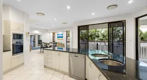 44 Driftwood Drive Castaways Beach - Image 2