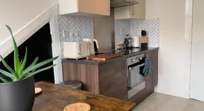 Lovely 2 Bedroom Apartment in Central Location - Image 2