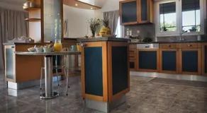 Olive House - Image 2