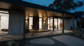 Mount Eliza Luxury Retreat Hot Tub BBQ More - Image 4