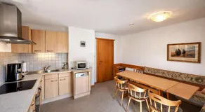 BARBARA'S Mountain Maisonette - 2 Floors & Mountain View - Image 5