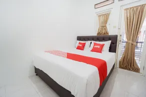 OYO 1941 Aaa Residence Syariah - Image 2