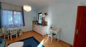 House w little tropical garden - Image 2
