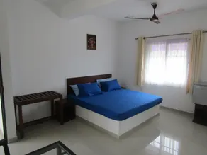 Queens Park Apartment - Image 2