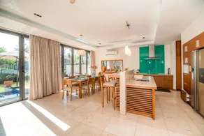 Ocean villa 3 bedrooms with few steps to BEACH - Image 5