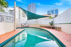 Modern 2BR Luxe Apartment - Image 3