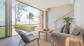 Sandbox Beachfront Villa 2 - Image 3