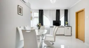 Fonyód Beach Apartment - Image 2