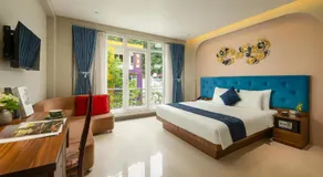 The Oversleep Catba Hostel & Pool Bar - Image 2