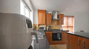 4Bed House MK - Image 4