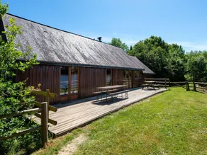 Quaint Holiday Home in Ferce near Lake Beach - Image 5