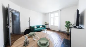 Appartement tout confort hyper centre, proche gare avec balcon - Image 2