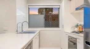 Market Square Modern Haven - Near QEII and Griffith Uni - Image 3