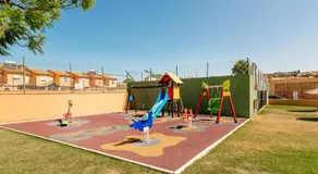 Chalet en Algeciras, Piscina y Paddle a 4 Minutos de Playa de Getares - Image 4