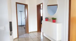 Beautiful 3 rooms apartment 110 m2, kostenloser Parkplatz, großer Balkon - Image 3