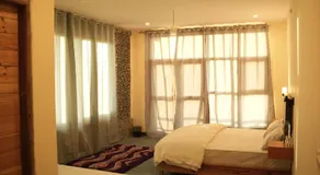 Hobo Hostel - Image 2