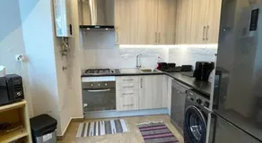 Quarto de casal close to Lisbon Flat equipado - Image 2