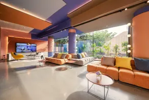 Hanting Hotel Shanghai Xujiahui Caobao Road Metro Station - Image 3