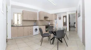 Private room in shared flat - Image 5