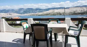 Appartement de vacances avec barbecue, terrasse et jardin | Vue jardin - Image 2